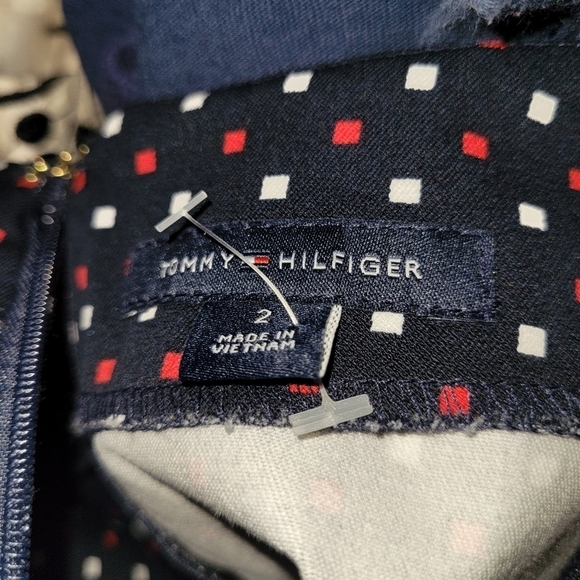 Tommy Hilfiger cocktail dress NWOT.  Size 0 - Picture 3 of 3